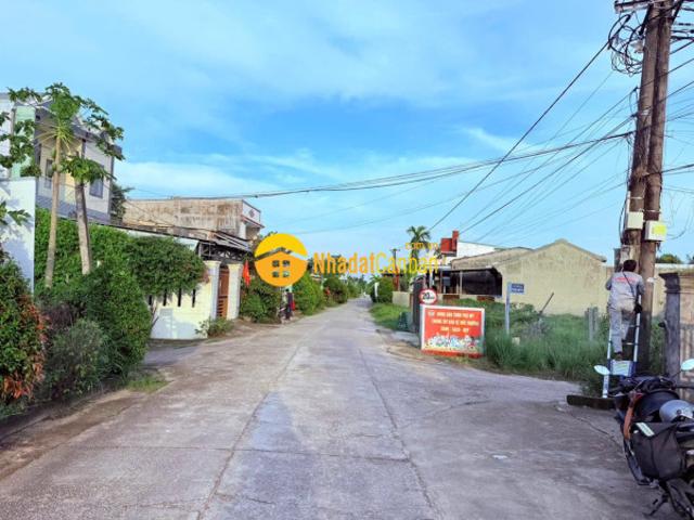 Mặt bằng bán