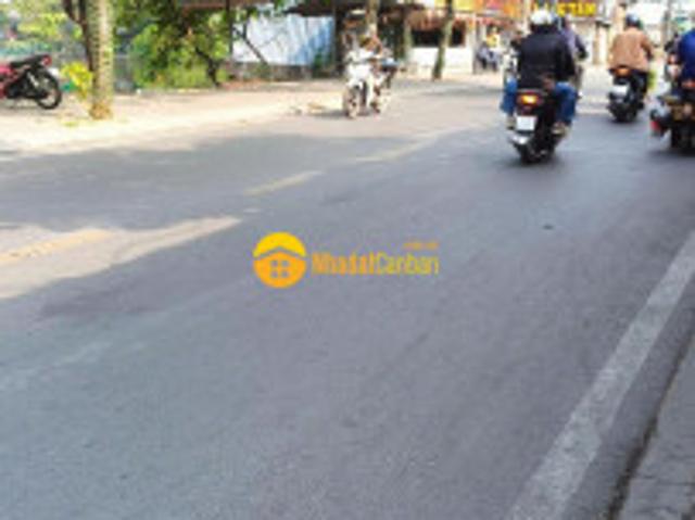 Nhà mặt phố bán