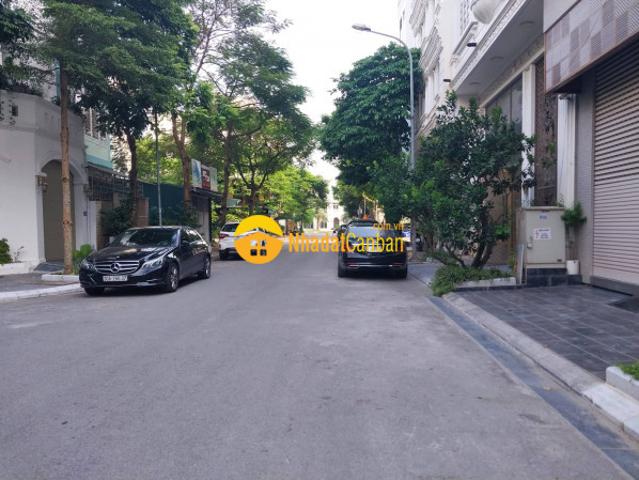 Mặt bằng bán