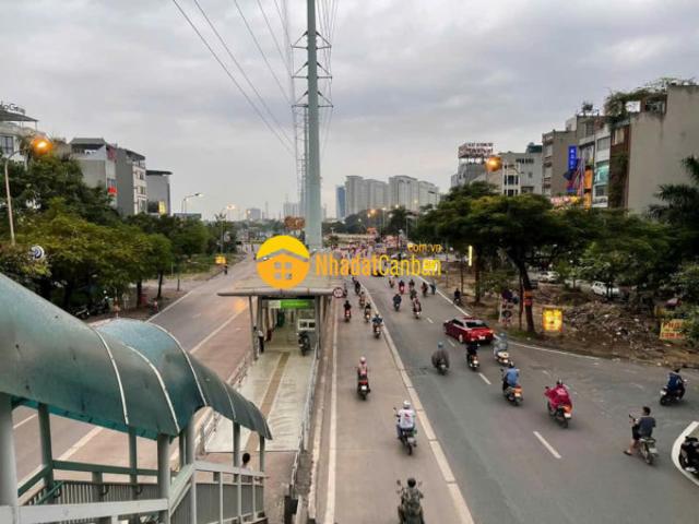 Mặt bằng bán
