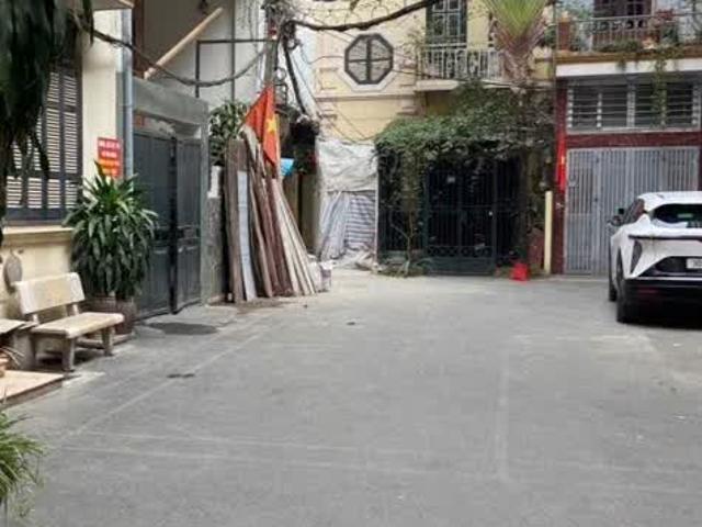 Nhà bán tại Hoàn Kiếm, Hà Nội