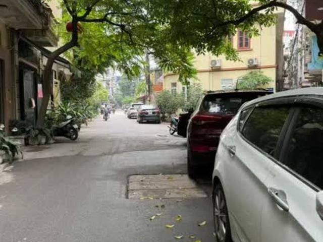 Nhà bán tại Hoàn Kiếm, Hà Nội