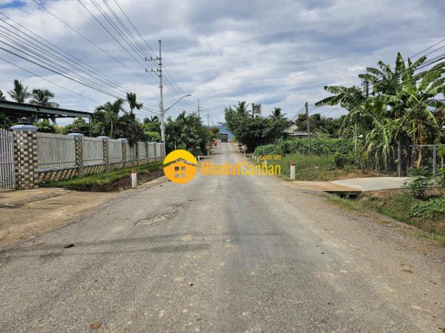Mặt bằng bán