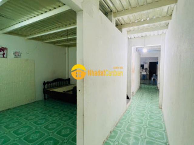 Nhà mặt phố bán