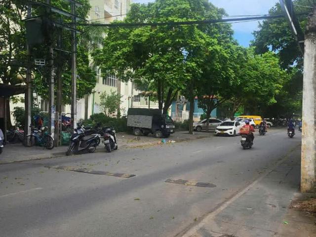 Nhà mặt phố bán tại Hoàn Kiếm, Hà Nội