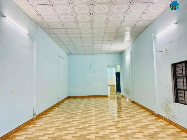 Nhà mặt phố bán