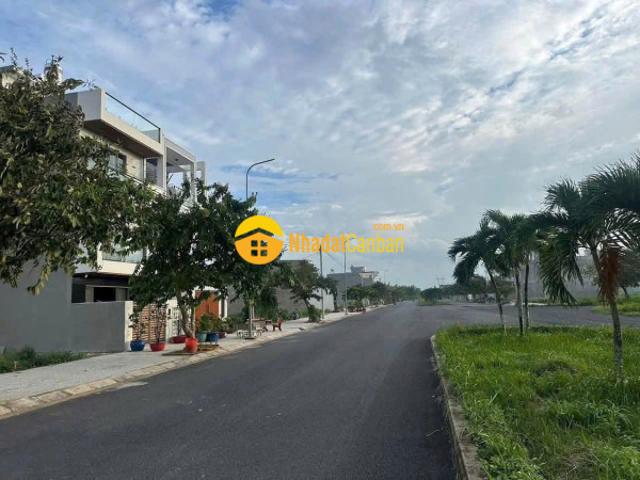 Mặt bằng bán