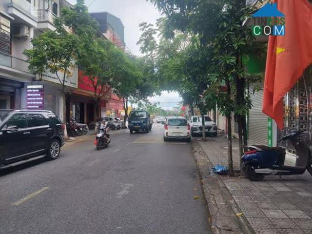 Nhà mặt phố bán