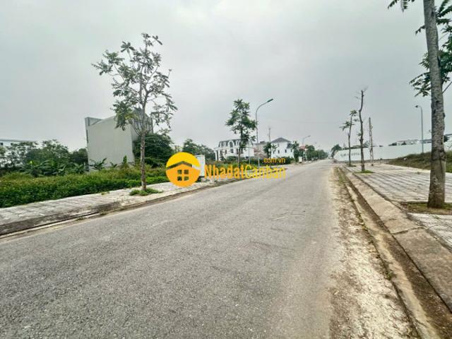 Mặt bằng bán