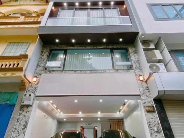 Nhà mặt phố bán tại Hoàn Kiếm, Hà Nội