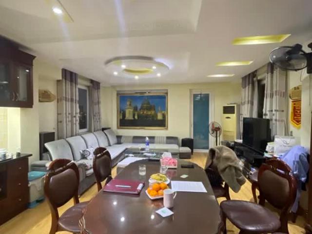 Nhà mặt phố bán tại Hoàn Kiếm, Hà Nội
