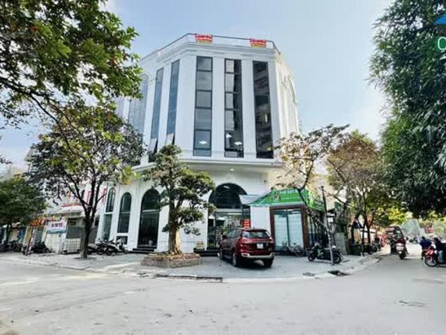 Nhà mặt phố bán tại Hoàn Kiếm, Hà Nội