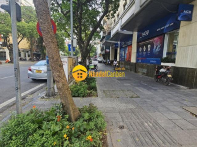 Nhà mặt phố bán