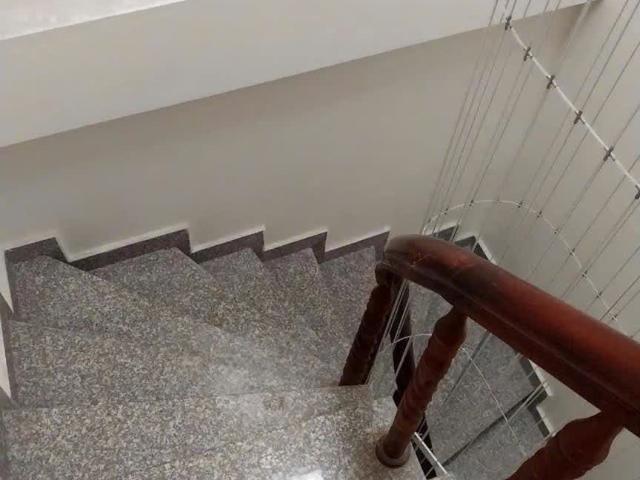 Nhà mặt phố bán