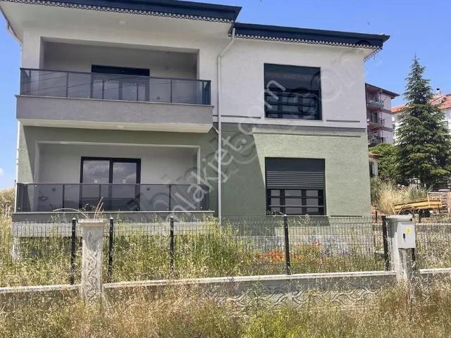Banaz, Uşak içerisinde satılık Villa