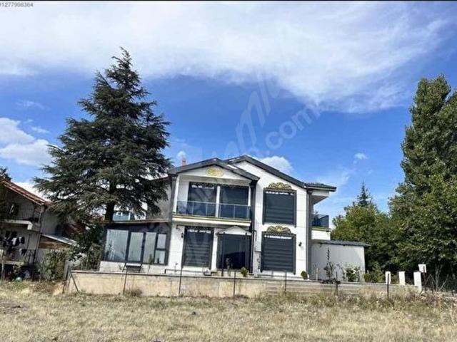Banaz, Uşak içerisinde satılık Villa