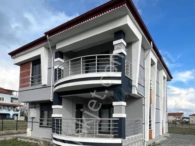 Banaz, Uşak içerisinde satılık Villa