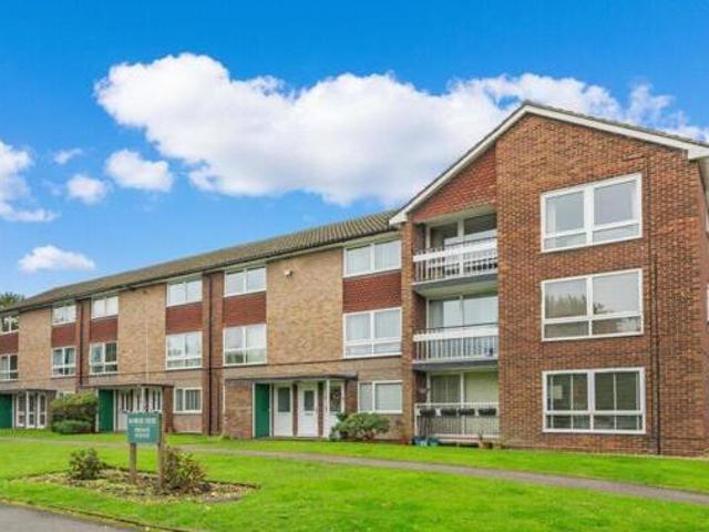 House for rent in Surrey