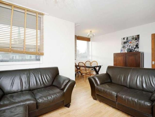 Apartment for rent in Victoria Park Village, Greater London