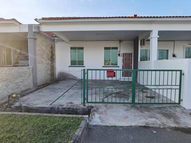Terraced House for sale in Arau