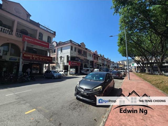 Shop for rent in Mukim 13, Georgetown