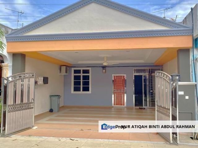 House for sale in Malaka