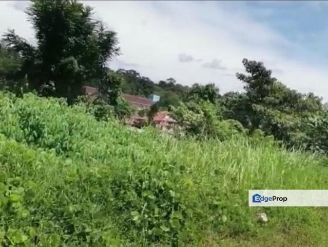 House for sale in Malaka