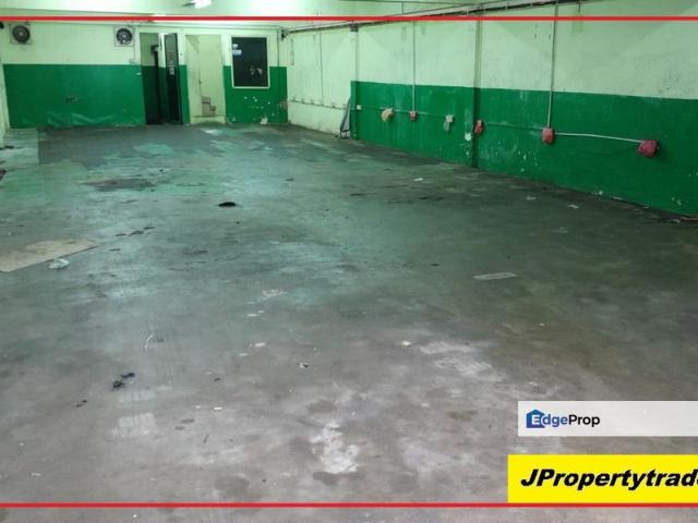 Shop for rent in Langat, Selangor