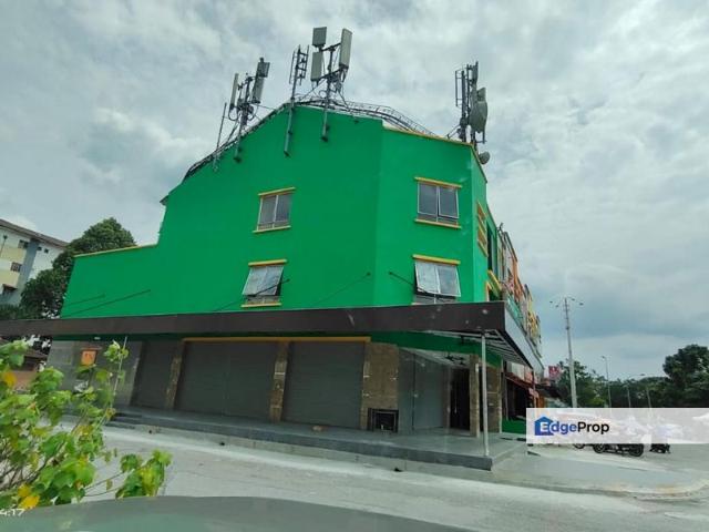 Shop for sale in Kajang, Langat