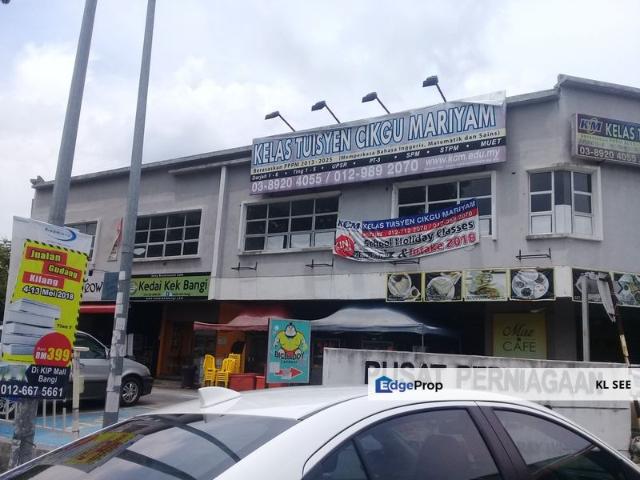 Shop for rent in Kajang, Langat
