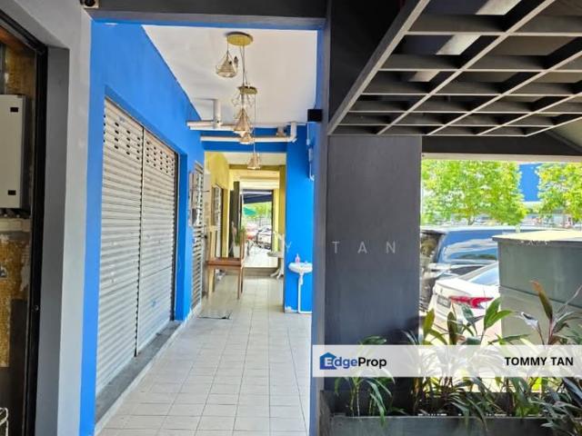 Shop for rent in Kajang, Langat