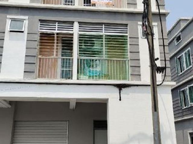 Shop for sale in Perak, Kampar