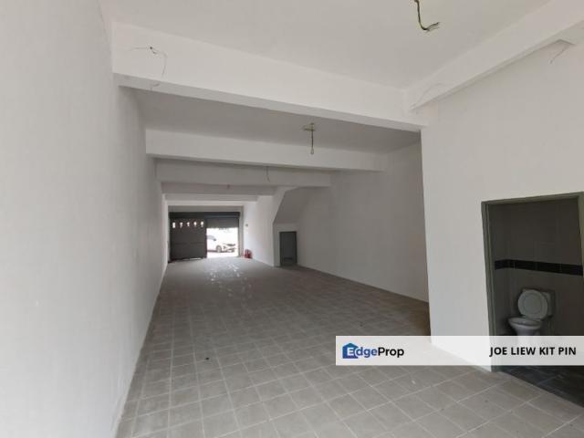 Shop for rent in Kampar