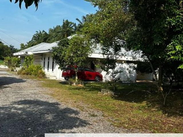 House for sale in Kuala Selangor, Selangor