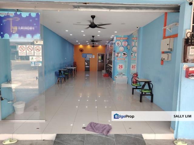 Shop for sale in Bandar Baru Permas Jaya, Kampung Senibong