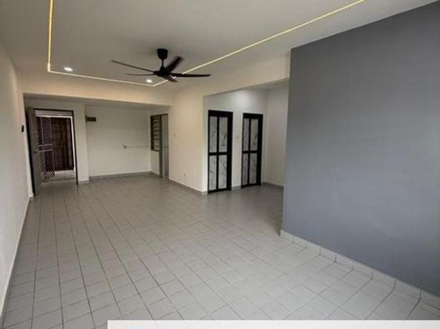 Flat for sale in Bandar Johor Bahru, Johor