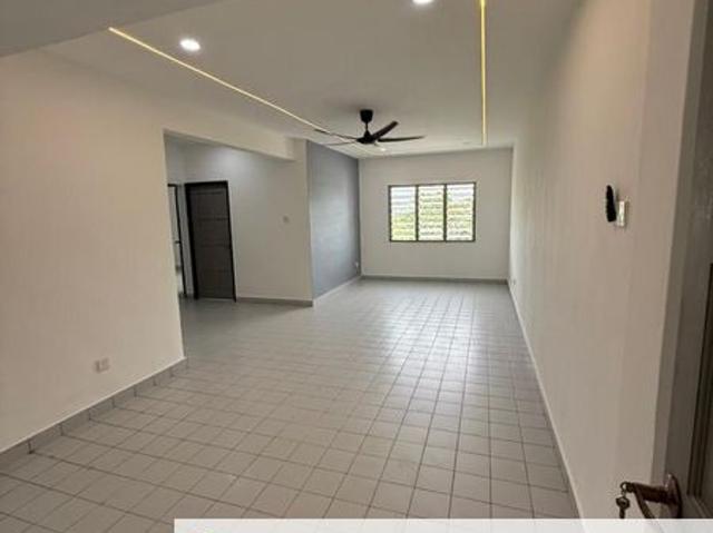 Flat for sale in Bandar Johor Bahru, Johor