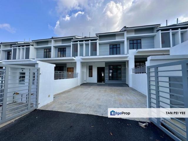 House for sale in Bandar Baru Permas Jaya, Kampung Senibong