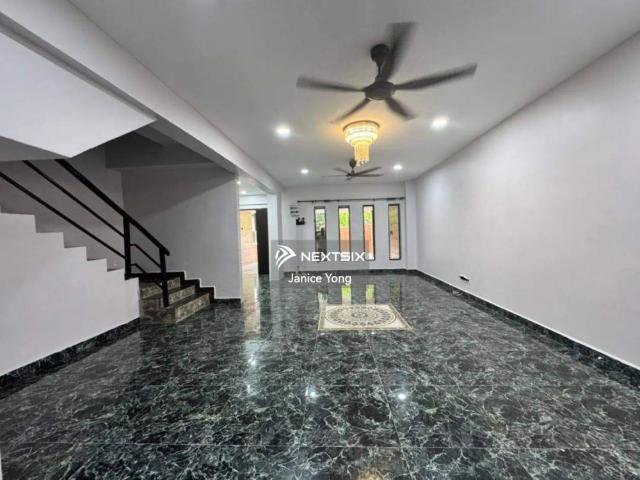 House for rent in Bandar Baru Permas Jaya, Plentong