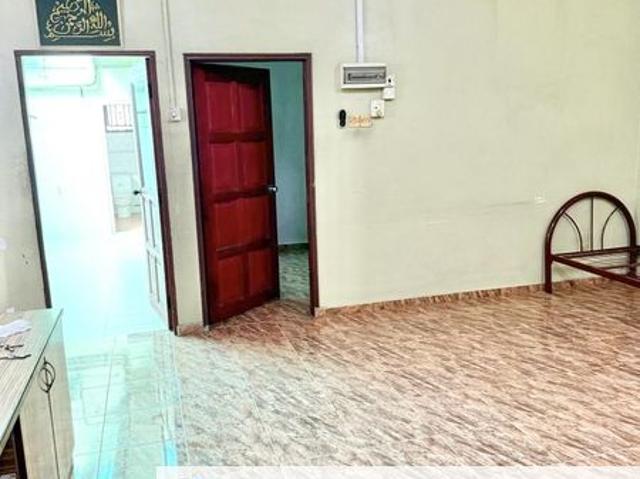 Shop for rent in Bukit Ledang, Johor
