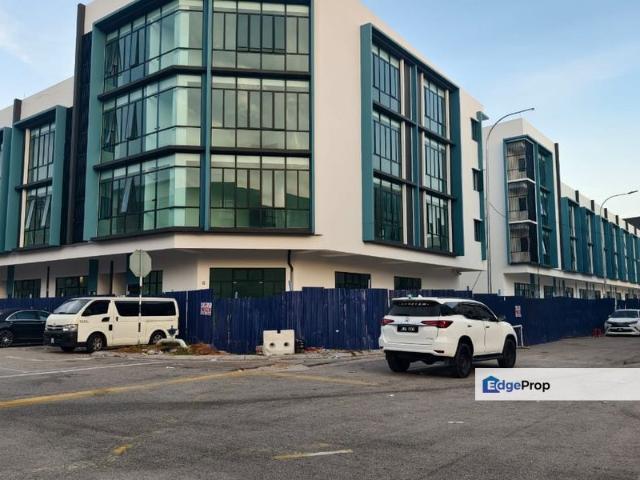 Shop for rent in Bukit Ledang, Johor