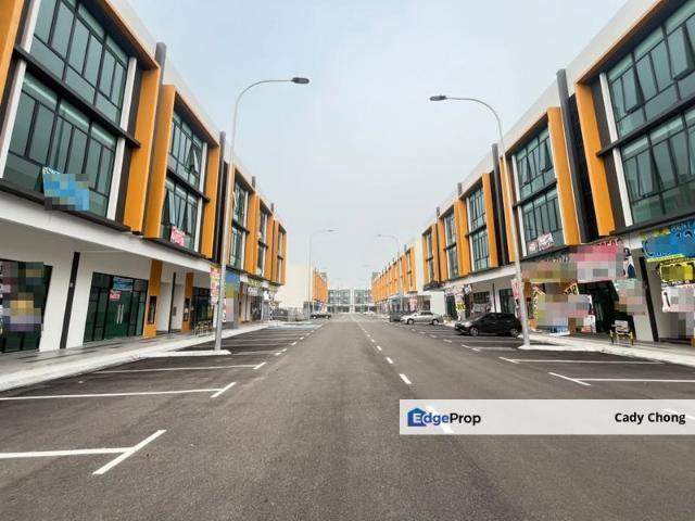 Shop for sale in Bandar Baru Permas Jaya, Kampung Senibong