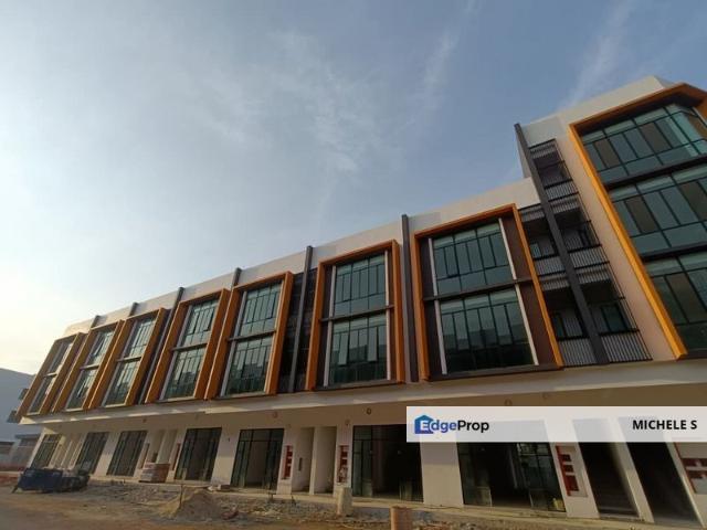 Shop for rent in Bukit Ledang, Johor
