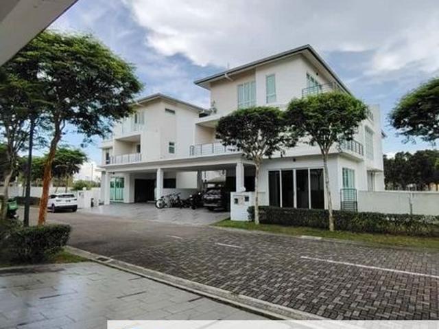 House for sale in Bandar Johor Bahru, Johor