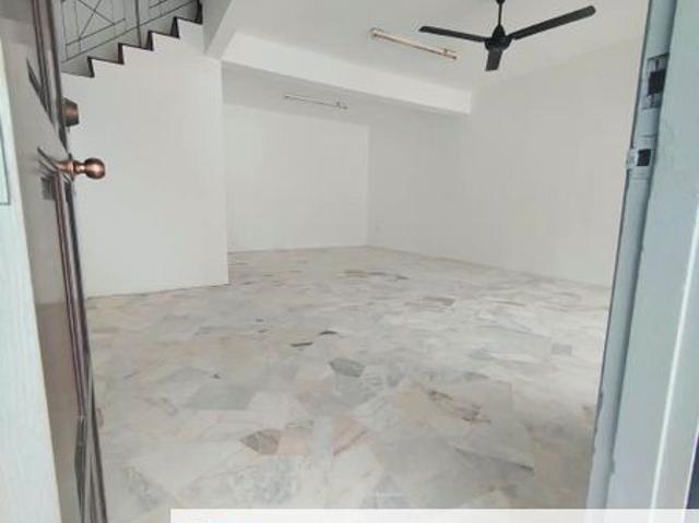 House for rent in Bandar Baru Permas Jaya, Kampung Senibong
