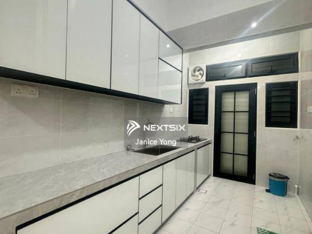House for rent in Bandar Baru Permas Jaya, Plentong