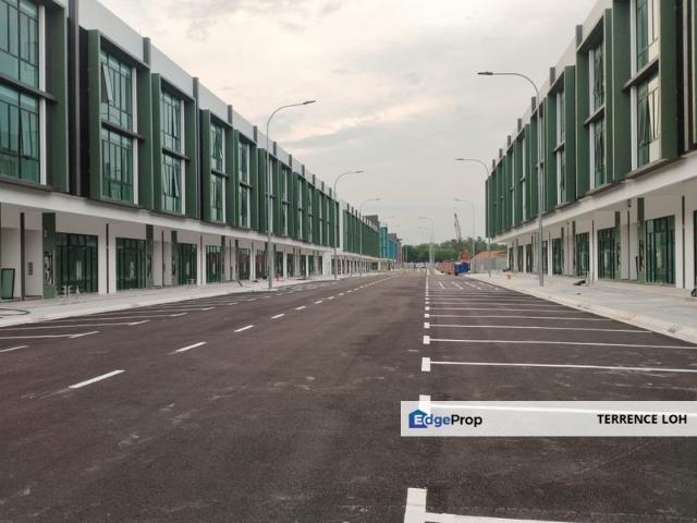 Shop for rent in Bukit Ledang, Johor