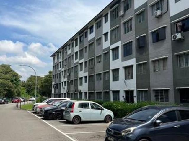 Flat for sale in Bandar Johor Bahru, Johor