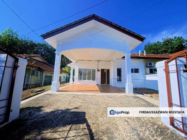 House for sale in Tanjong Sepat, Selangor