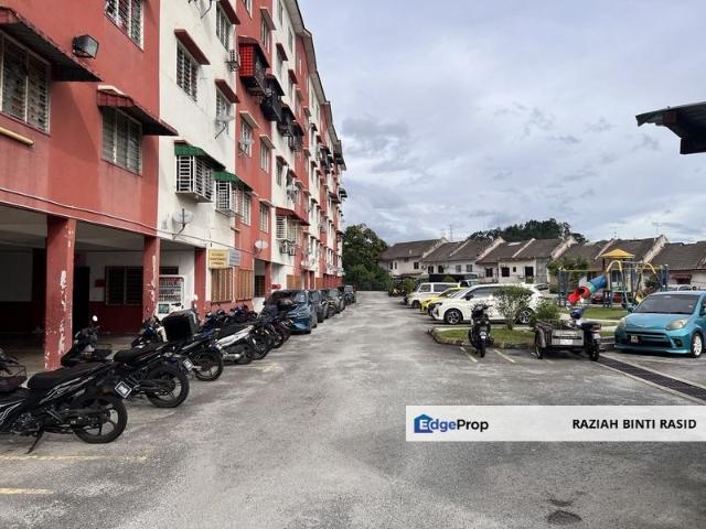Flat for sale in Majlis Perbandaran Selayang, Gombak